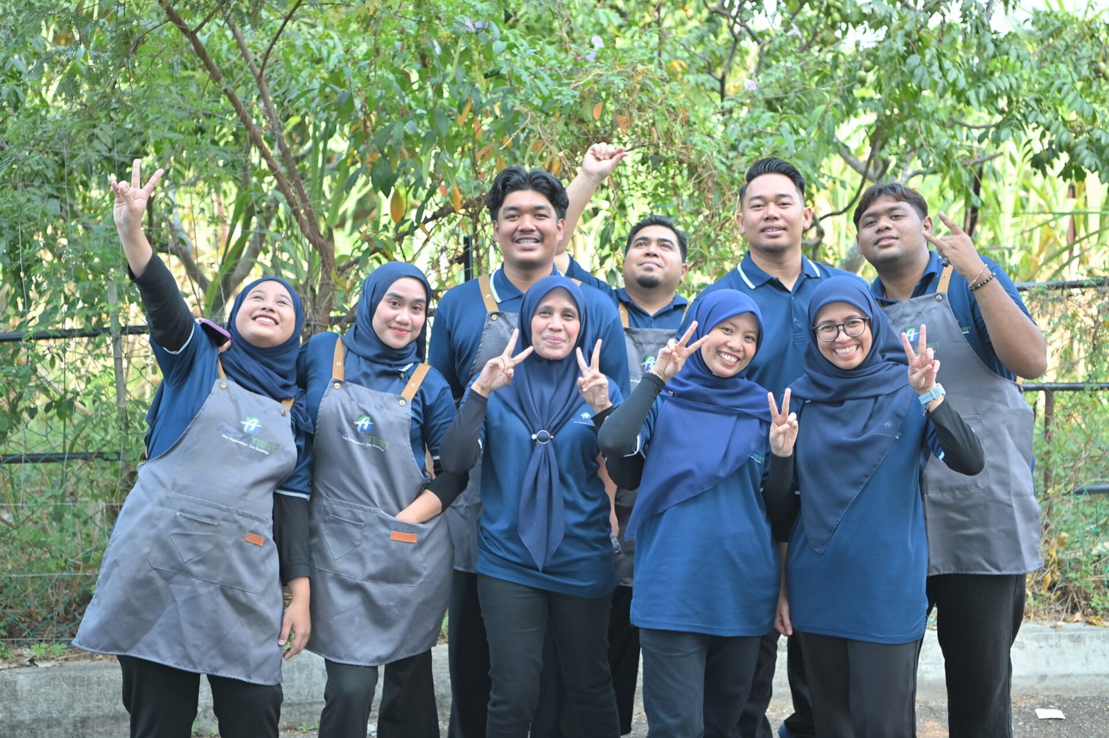 ARCHITEST team together outdoors